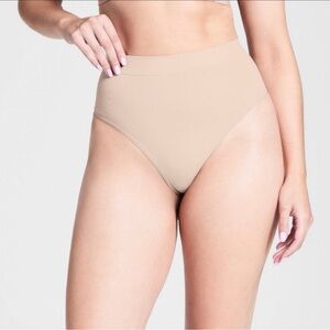 Assets by spanx women’s all around smoothers thong